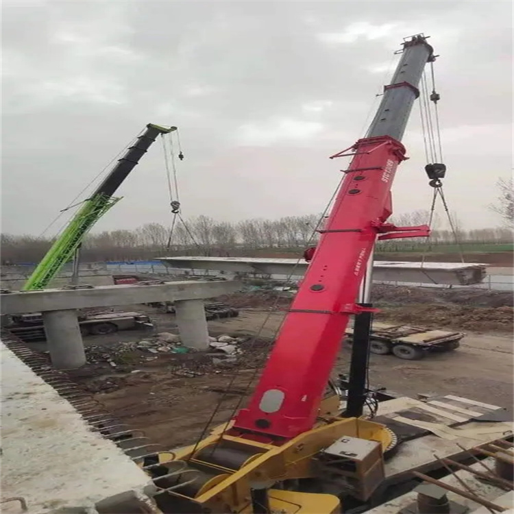 黄圃镇钢构件起吊,吊点采用几点绑扎